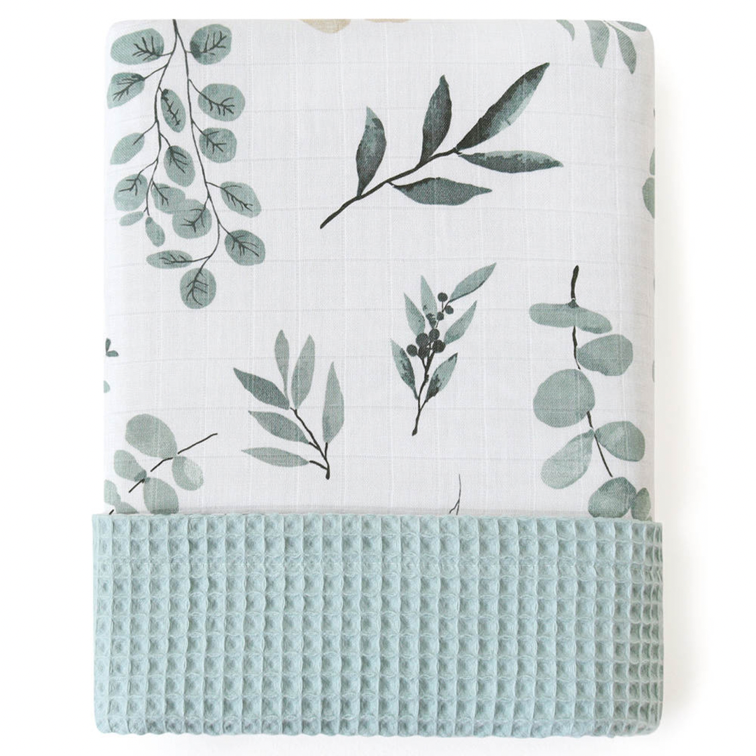 Leafy with white and green 